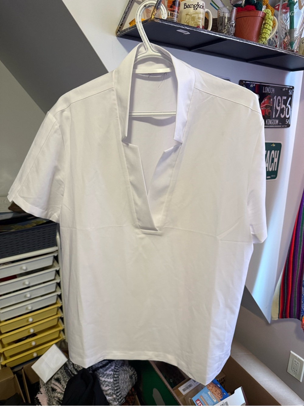 ORTTU White Short-Sleeve Open V-Neck Polo